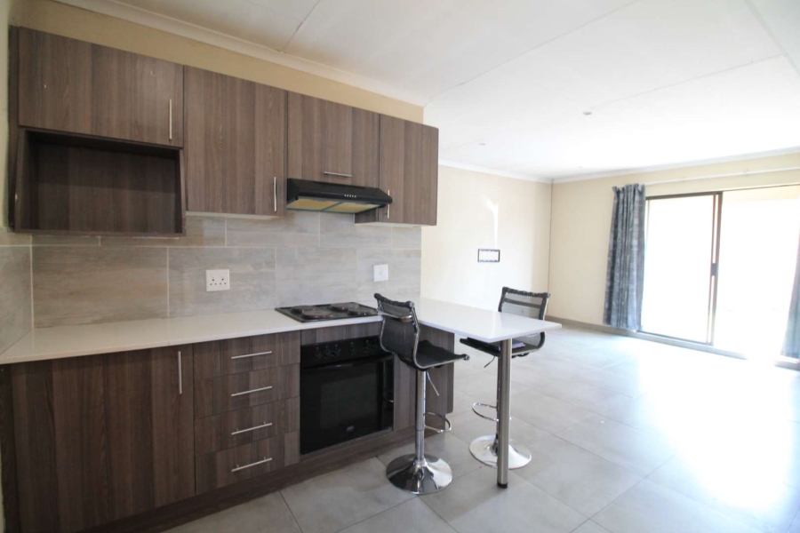 3 Bedroom Property for Sale in Clayville Gauteng