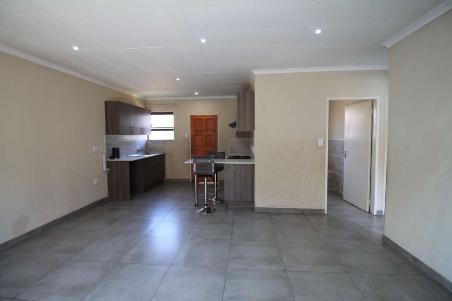 3 Bedroom Property for Sale in Clayville Gauteng