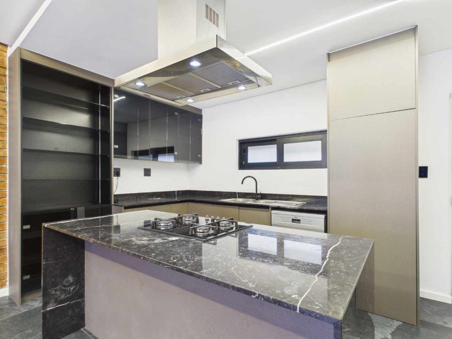 2 Bedroom Property for Sale in Broadacres Gauteng