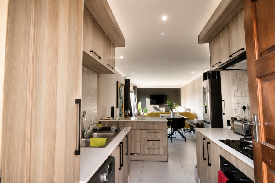 3 Bedroom Property for Sale in Clayville Gauteng