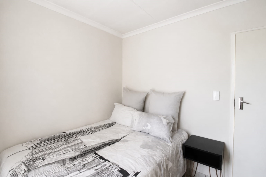 3 Bedroom Property for Sale in Clayville Gauteng
