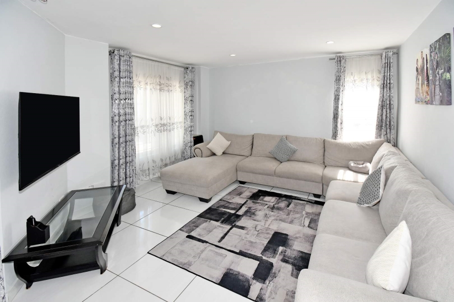 2 Bedroom Property for Sale in Witkoppen Gauteng