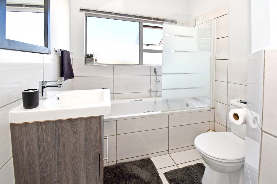 2 Bedroom Property for Sale in Witkoppen Gauteng