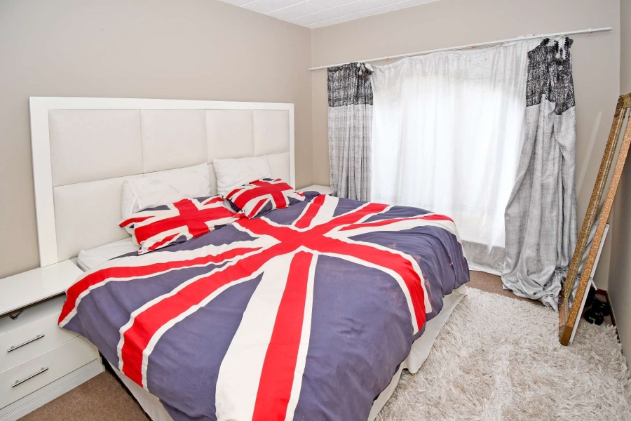 1 Bedroom Property for Sale in Paulshof Gauteng