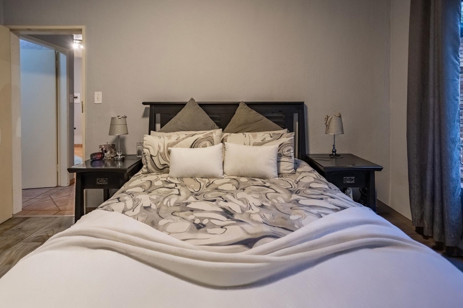 2 Bedroom Property for Sale in Highveld Gauteng