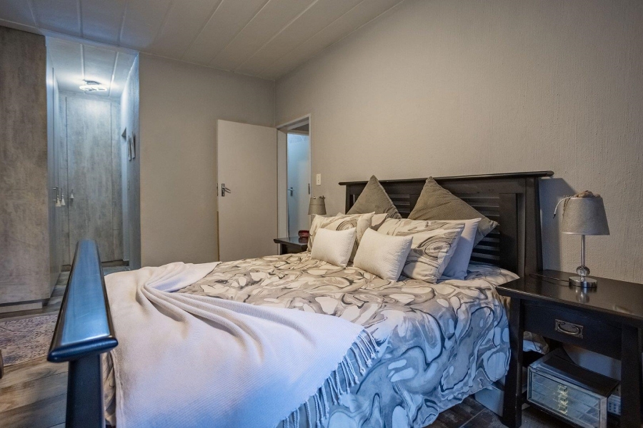 2 Bedroom Property for Sale in Highveld Gauteng