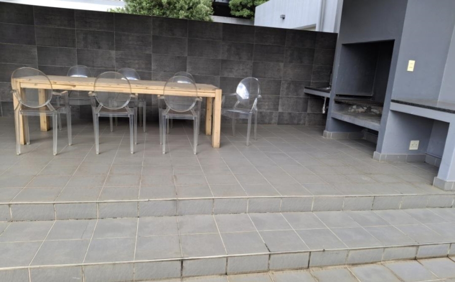 To Let 3 Bedroom Property for Rent in Oaklands Gauteng