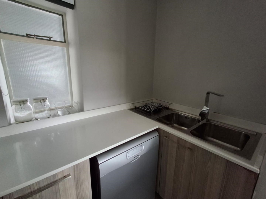 To Let 3 Bedroom Property for Rent in Oaklands Gauteng