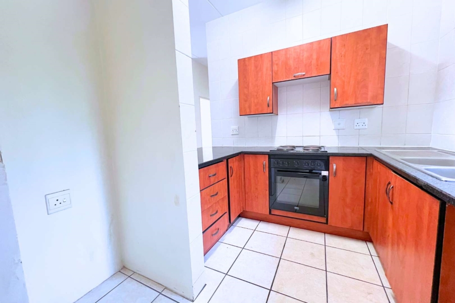 2 Bedroom Property for Sale in Lonehill Gauteng