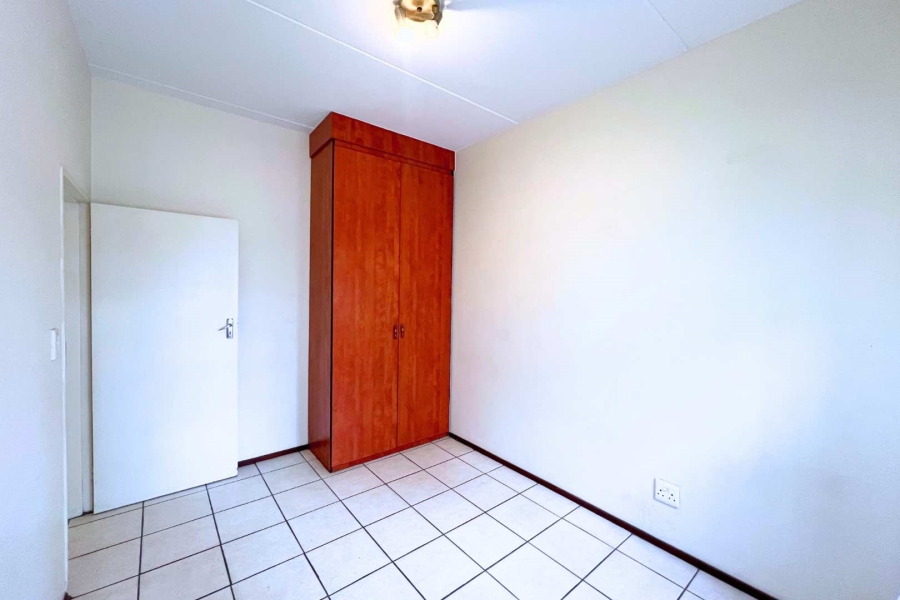 2 Bedroom Property for Sale in Lonehill Gauteng