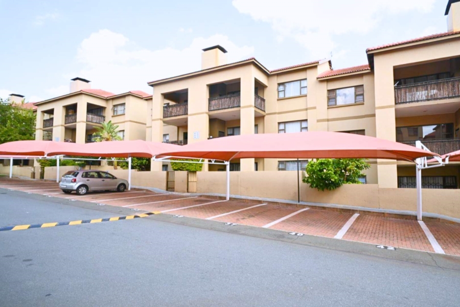 2 Bedroom Property for Sale in Lonehill Gauteng