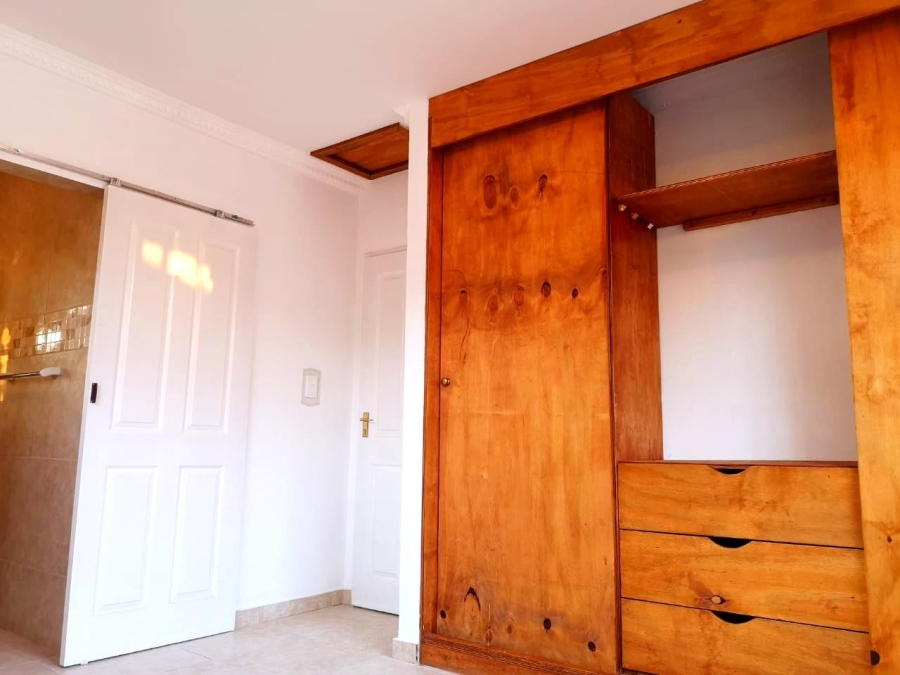 2 Bedroom Property for Sale in Glen Austin AH Gauteng