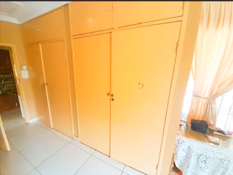 2 Bedroom Property for Sale in Glen Austin AH Gauteng