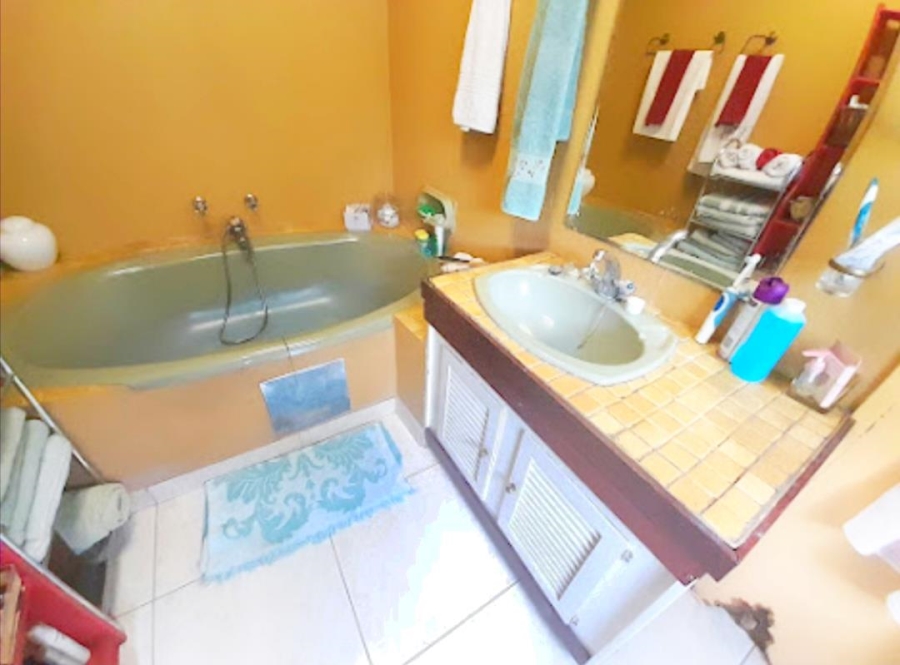 2 Bedroom Property for Sale in Glen Austin AH Gauteng