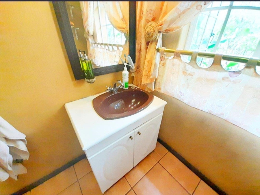 2 Bedroom Property for Sale in Glen Austin AH Gauteng