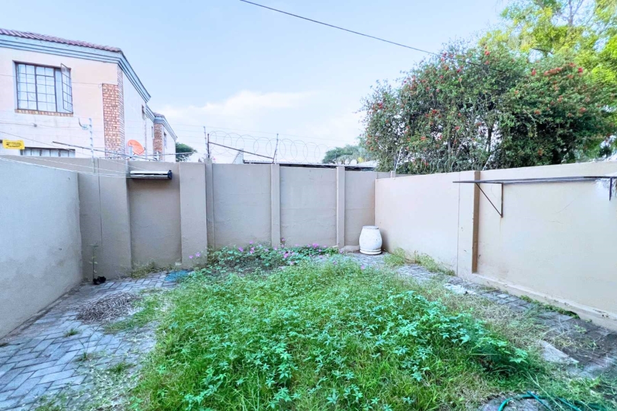 3 Bedroom Property for Sale in Annlin Gauteng