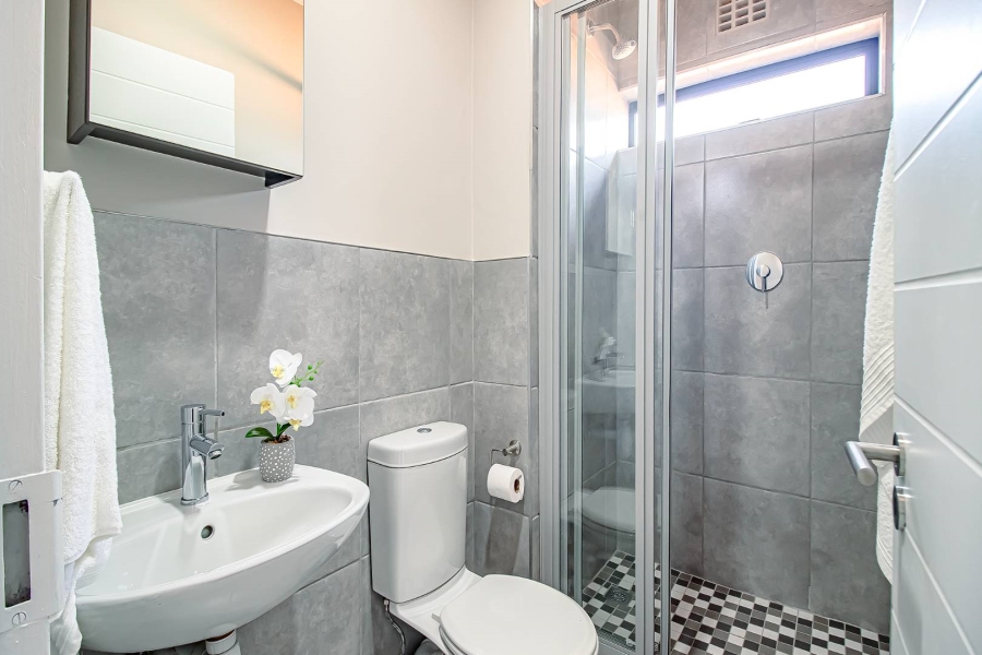 2 Bedroom Property for Sale in Sinoville Gauteng