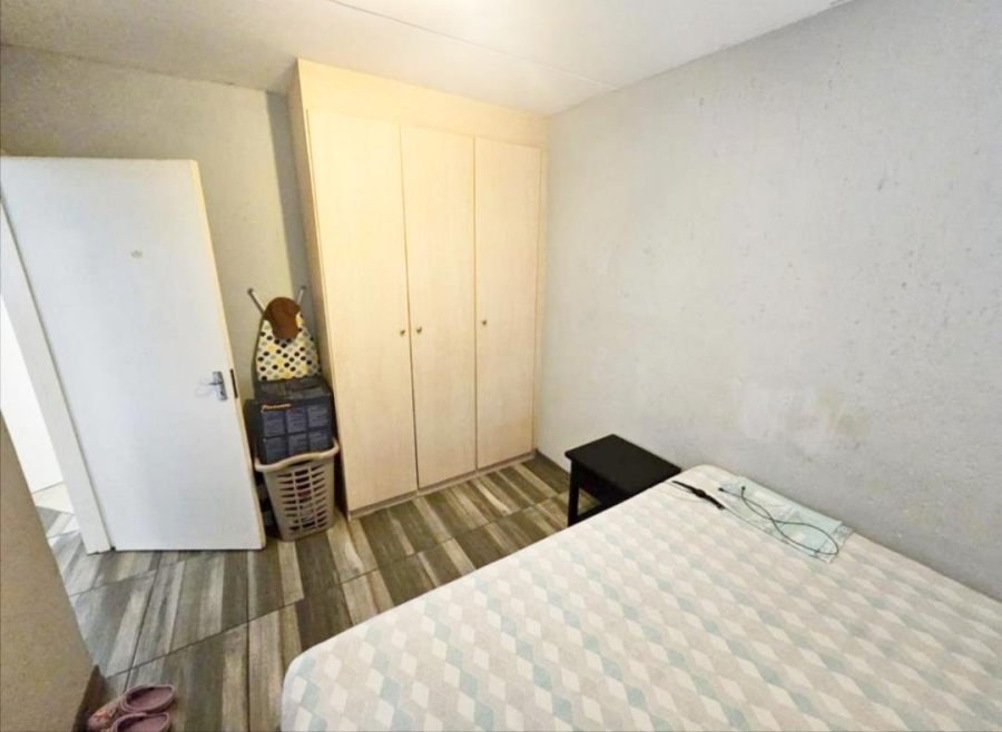 2 Bedroom Property for Sale in Klippoortje Gauteng