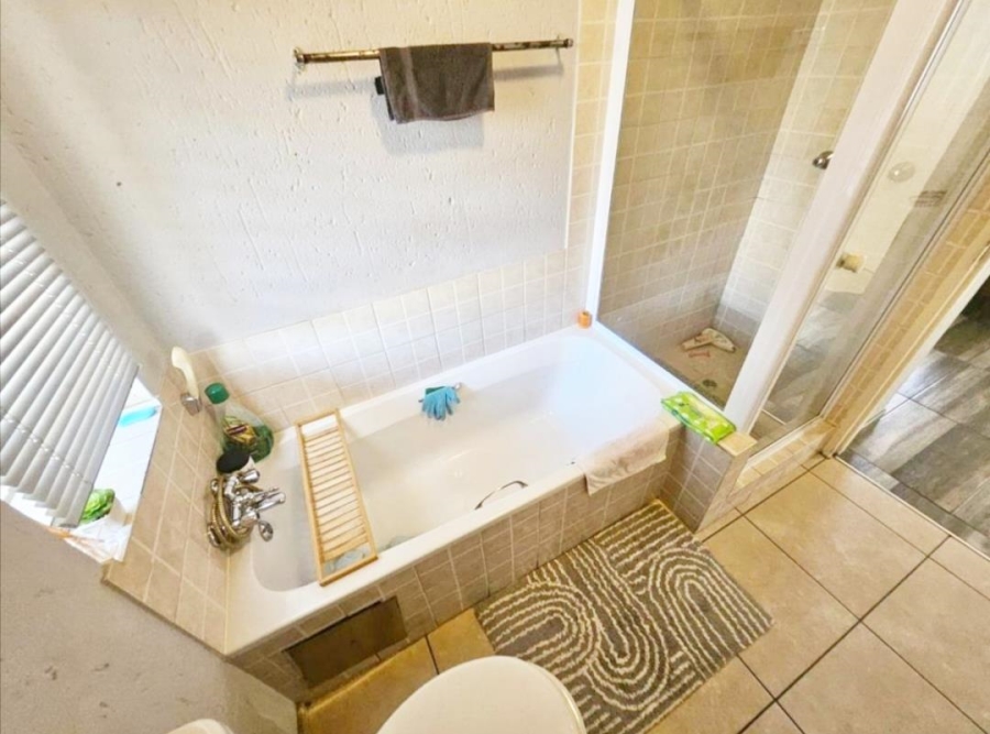 2 Bedroom Property for Sale in Klippoortje Gauteng