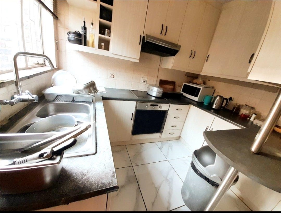 3 Bedroom Property for Sale in Clayville East Gauteng