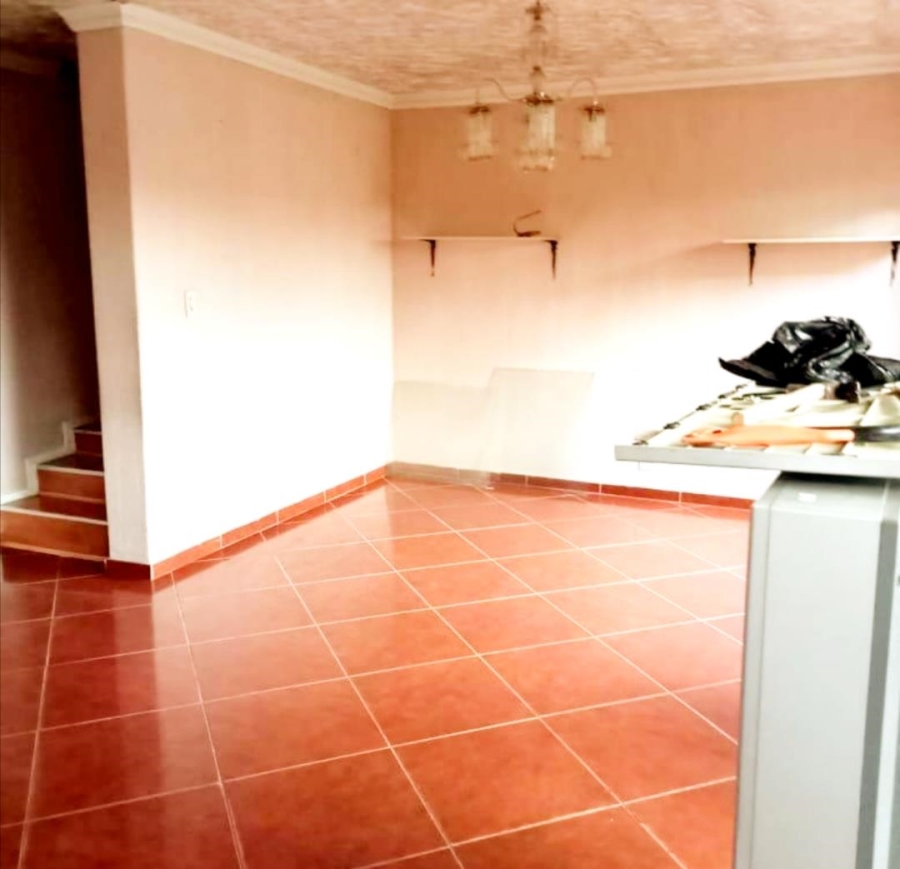 3 Bedroom Property for Sale in Clayville East Gauteng