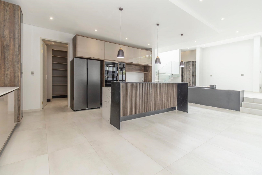 To Let 5 Bedroom Property for Rent in Waterfall Country Estate Gauteng