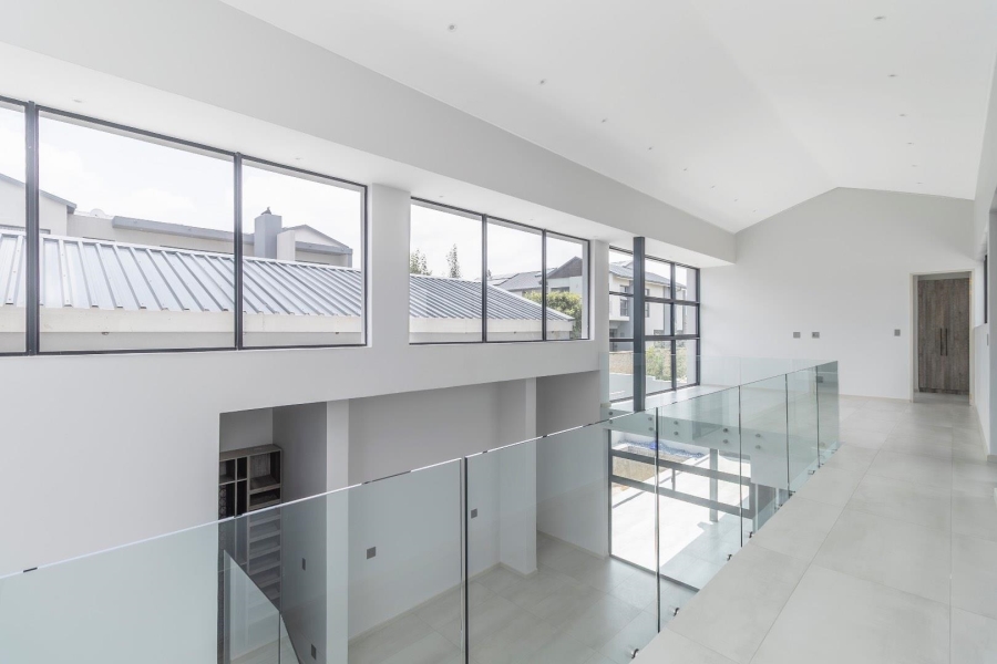 To Let 5 Bedroom Property for Rent in Waterfall Country Estate Gauteng