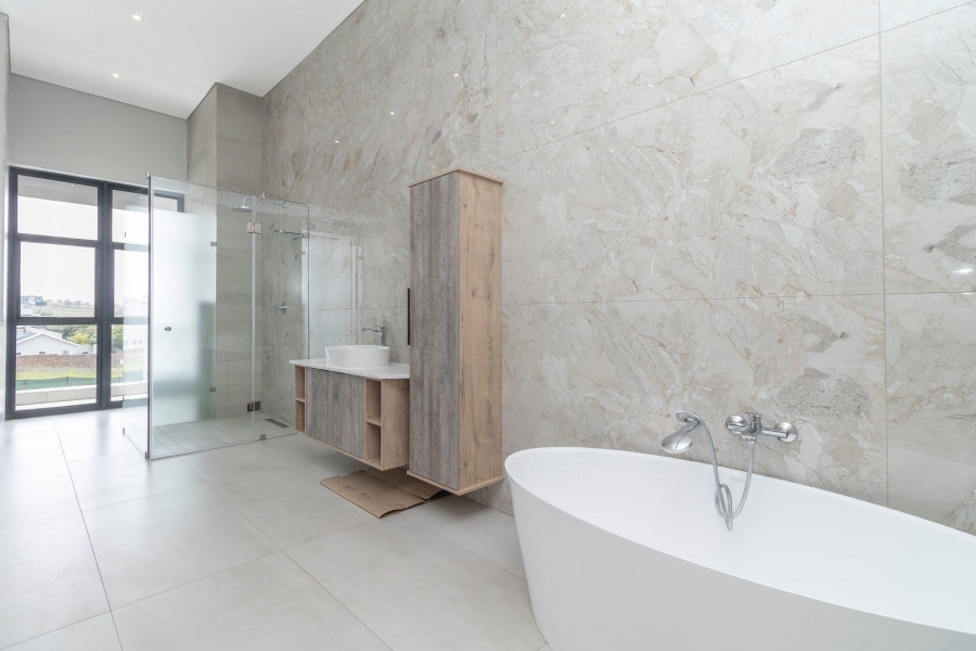 To Let 5 Bedroom Property for Rent in Waterfall Country Estate Gauteng