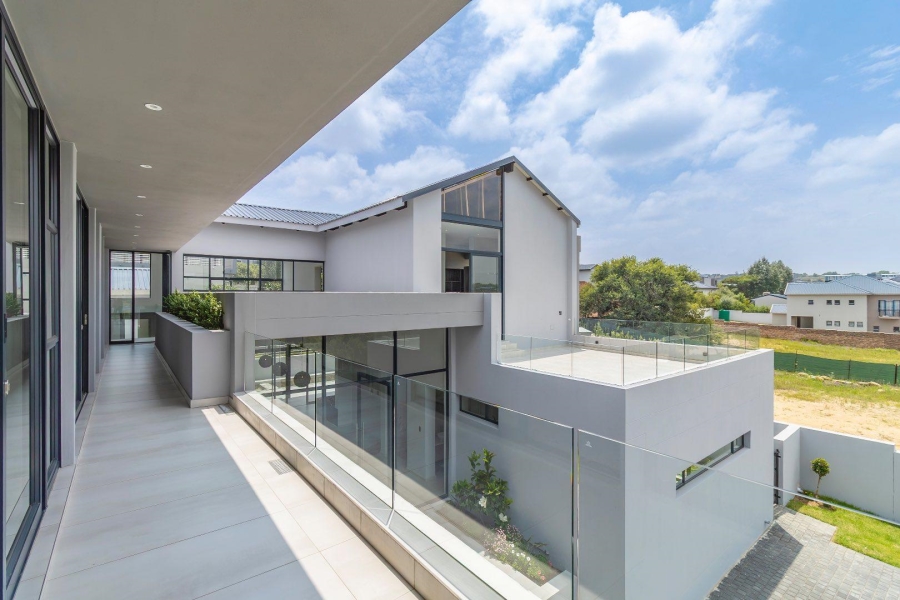 To Let 5 Bedroom Property for Rent in Waterfall Country Estate Gauteng