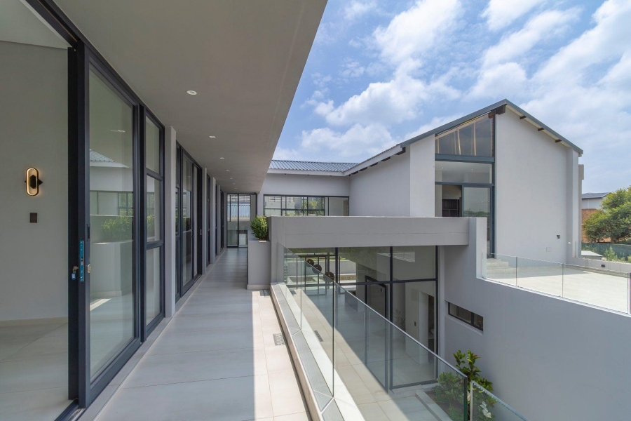 To Let 5 Bedroom Property for Rent in Waterfall Country Estate Gauteng