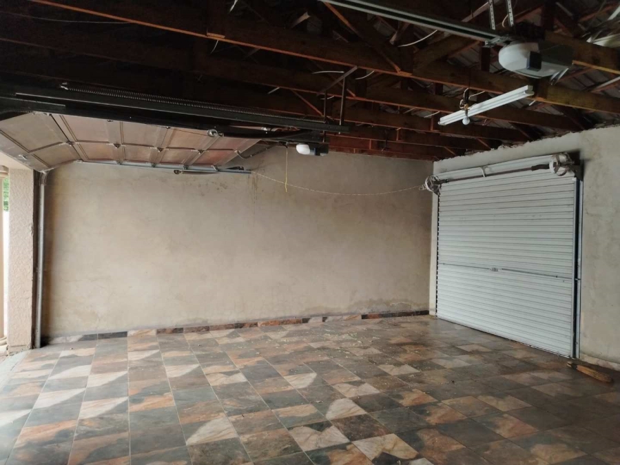 To Let 3 Bedroom Property for Rent in Kibler Park Gauteng