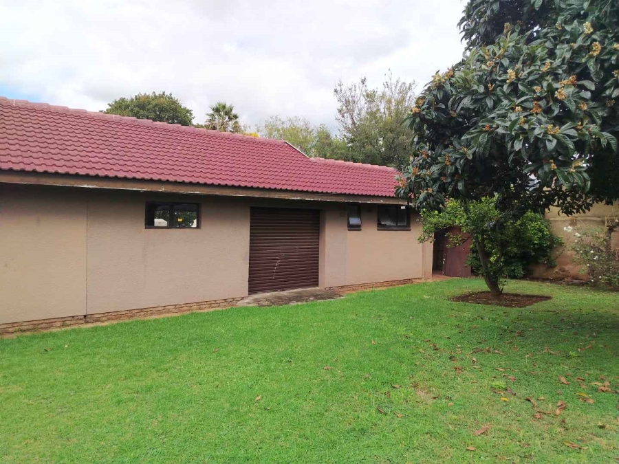 To Let 3 Bedroom Property for Rent in Kibler Park Gauteng