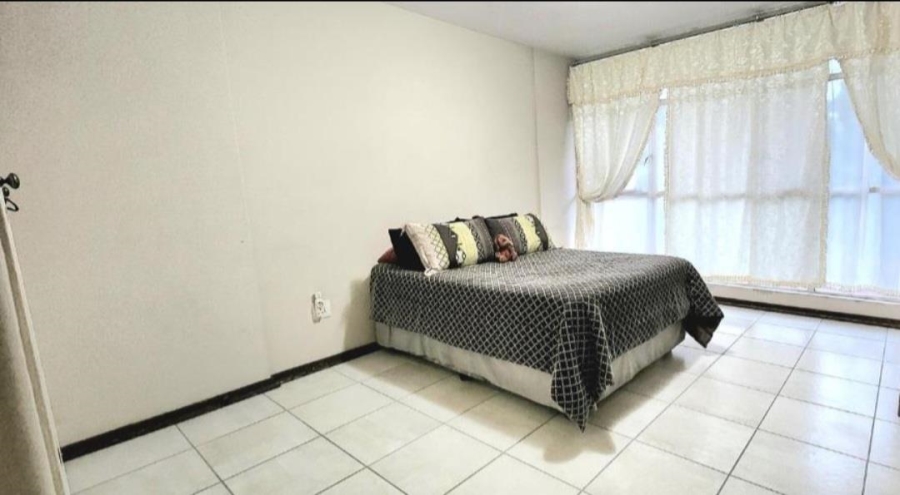 2 Bedroom Property for Sale in Denlee Gauteng