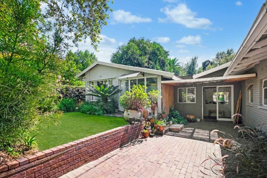 6 Bedroom Property for Sale in Bryanston Gauteng