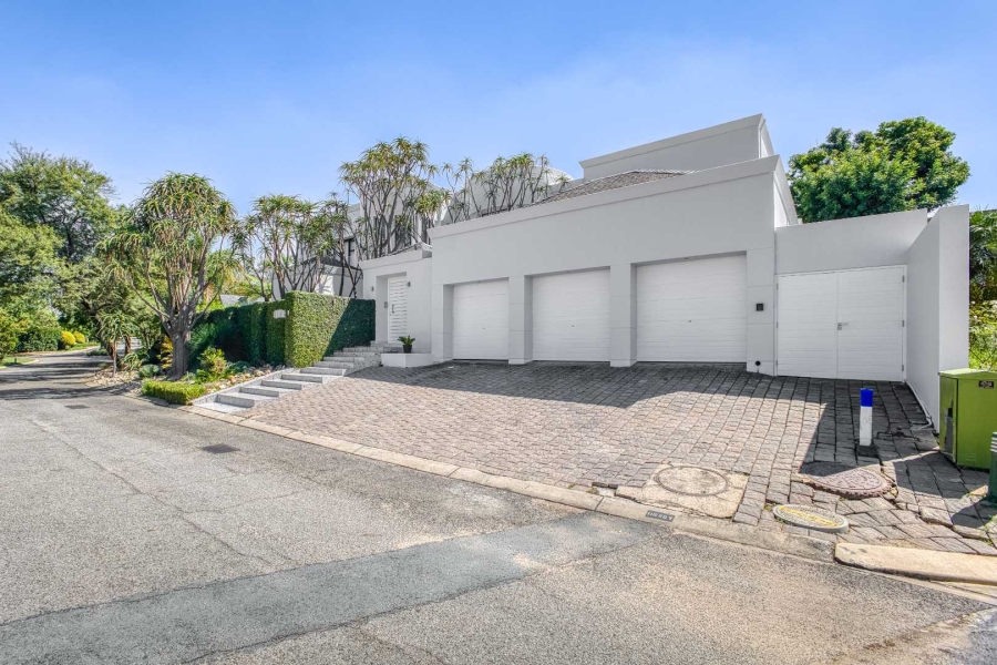 4 Bedroom Property for Sale in Dainfern Golf Estate Gauteng