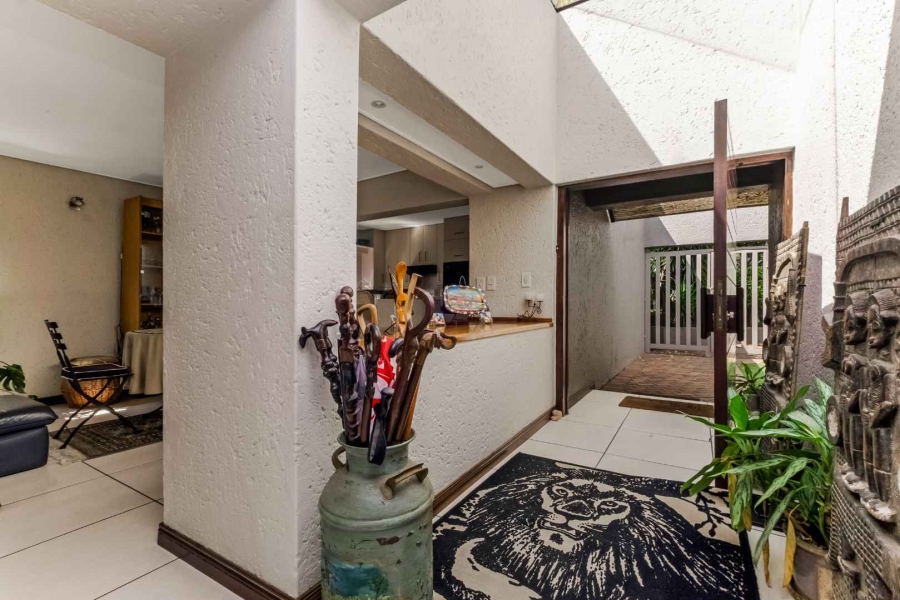 To Let 3 Bedroom Property for Rent in Fourways Gardens Gauteng