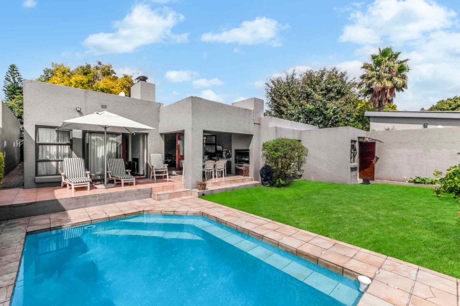 To Let 3 Bedroom Property for Rent in Fourways Gardens Gauteng