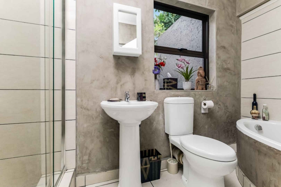 To Let 3 Bedroom Property for Rent in Fourways Gardens Gauteng