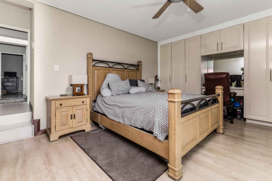 To Let 3 Bedroom Property for Rent in Fourways Gardens Gauteng