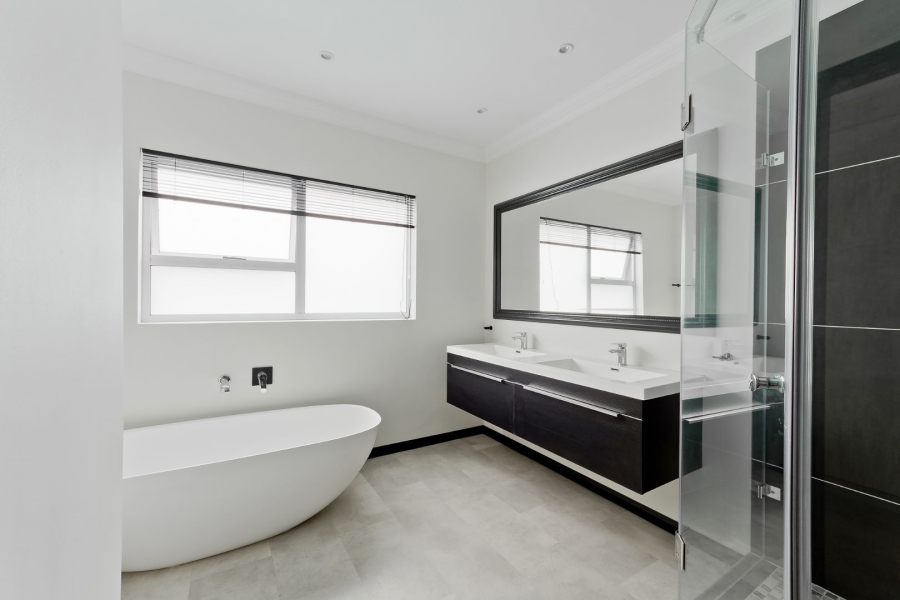 To Let 3 Bedroom Property for Rent in Dainfern Golf Estate Gauteng