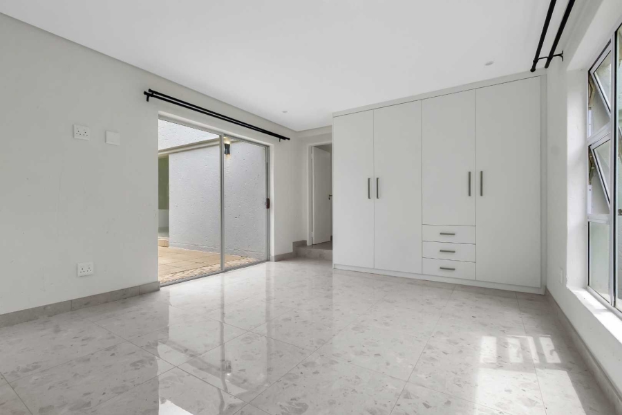 To Let 4 Bedroom Property for Rent in Dainfern Golf Estate Gauteng