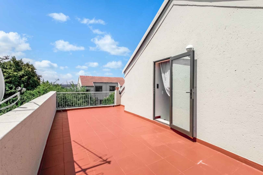 2 Bedroom Property for Sale in Paulshof Gauteng