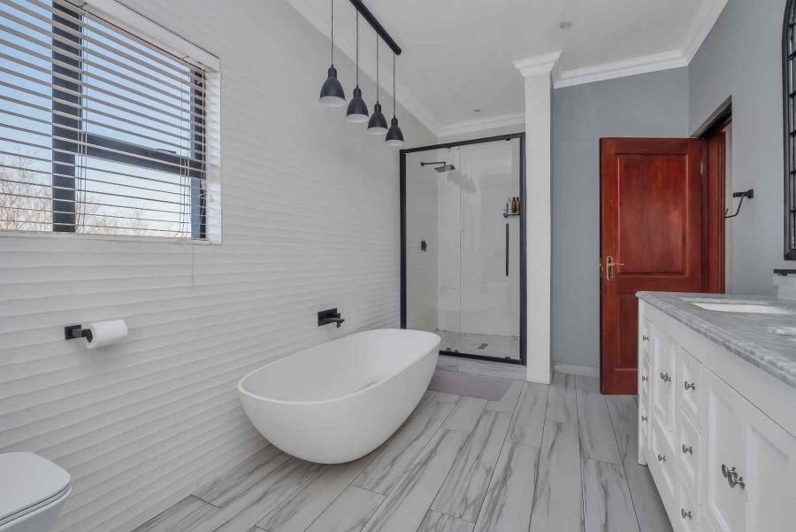 To Let 5 Bedroom Property for Rent in Dainfern Valley Gauteng