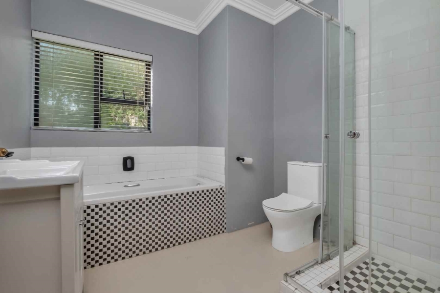 To Let 5 Bedroom Property for Rent in Dainfern Valley Gauteng