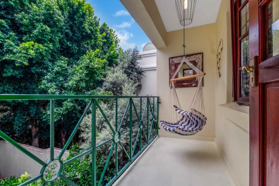 2 Bedroom Property for Sale in Lonehill Gauteng