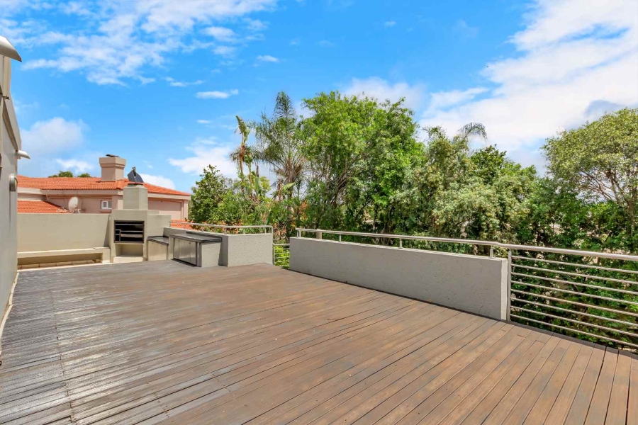 To Let 5 Bedroom Property for Rent in Dainfern Golf Estate Gauteng