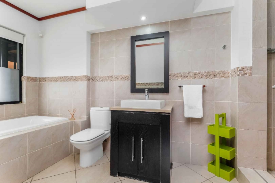 To Let 4 Bedroom Property for Rent in Dainfern Valley Gauteng