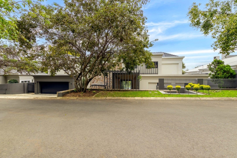 5 Bedroom Property for Sale in Dainfern Golf Estate Gauteng