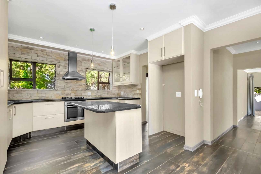 To Let 4 Bedroom Property for Rent in Dainfern Valley Gauteng