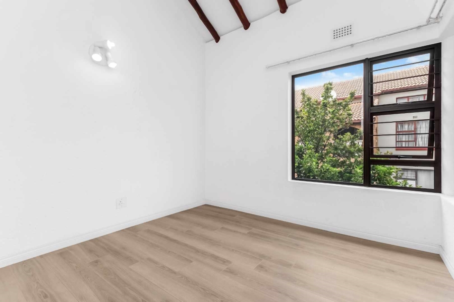 2 Bedroom Property for Sale in Morningside Gauteng